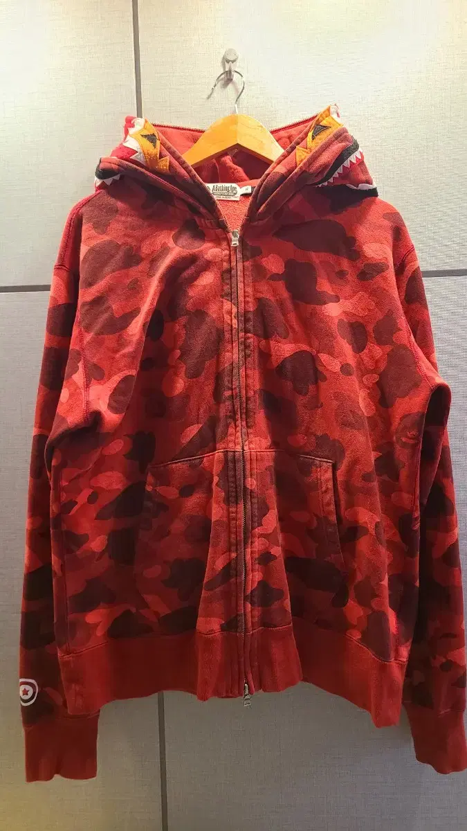 [XL]Vape Wide Fit Red Full Camo Double Tiger Shark Hoodie Zip Up