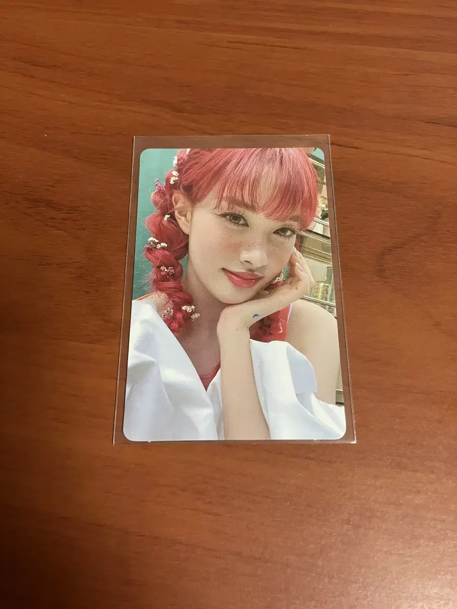 Stayc yoon photocard sells