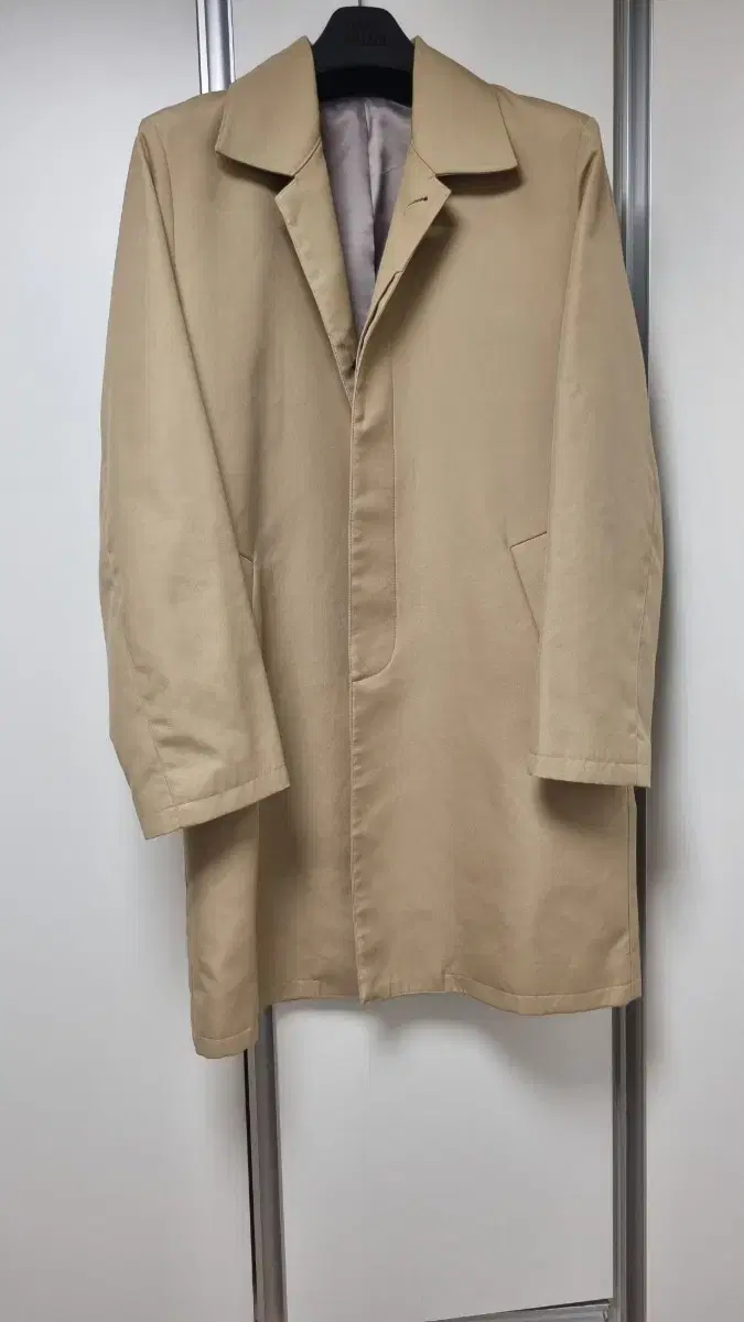 Lo-fi Mac Coat size L is sold out.