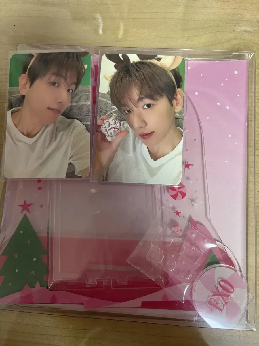 Source exo baekhyun 2023 Pink Christmas Rotating Acrylic + Random Pack Photo Card WTS