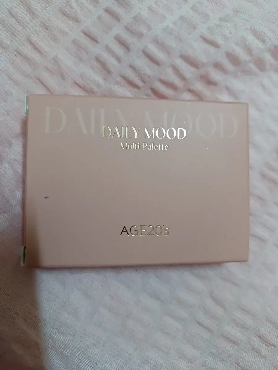 Age2Wealth Daily Mood Multi-Palette in Dry Rose