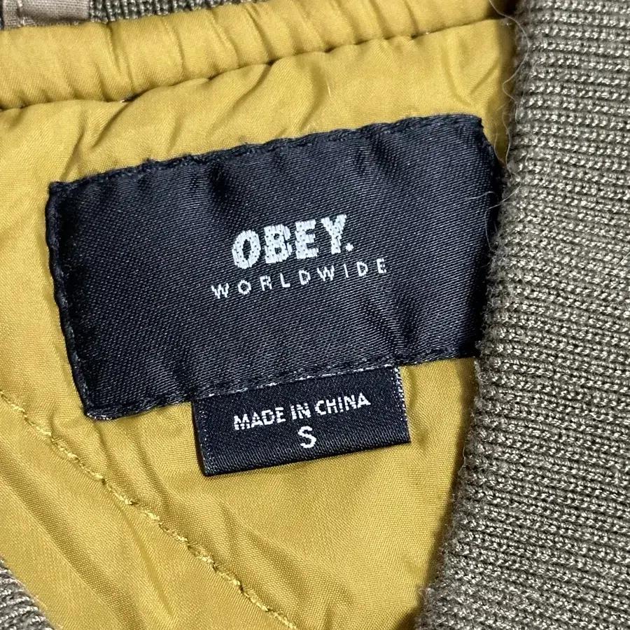 OBEY 오베이 자수 자켓