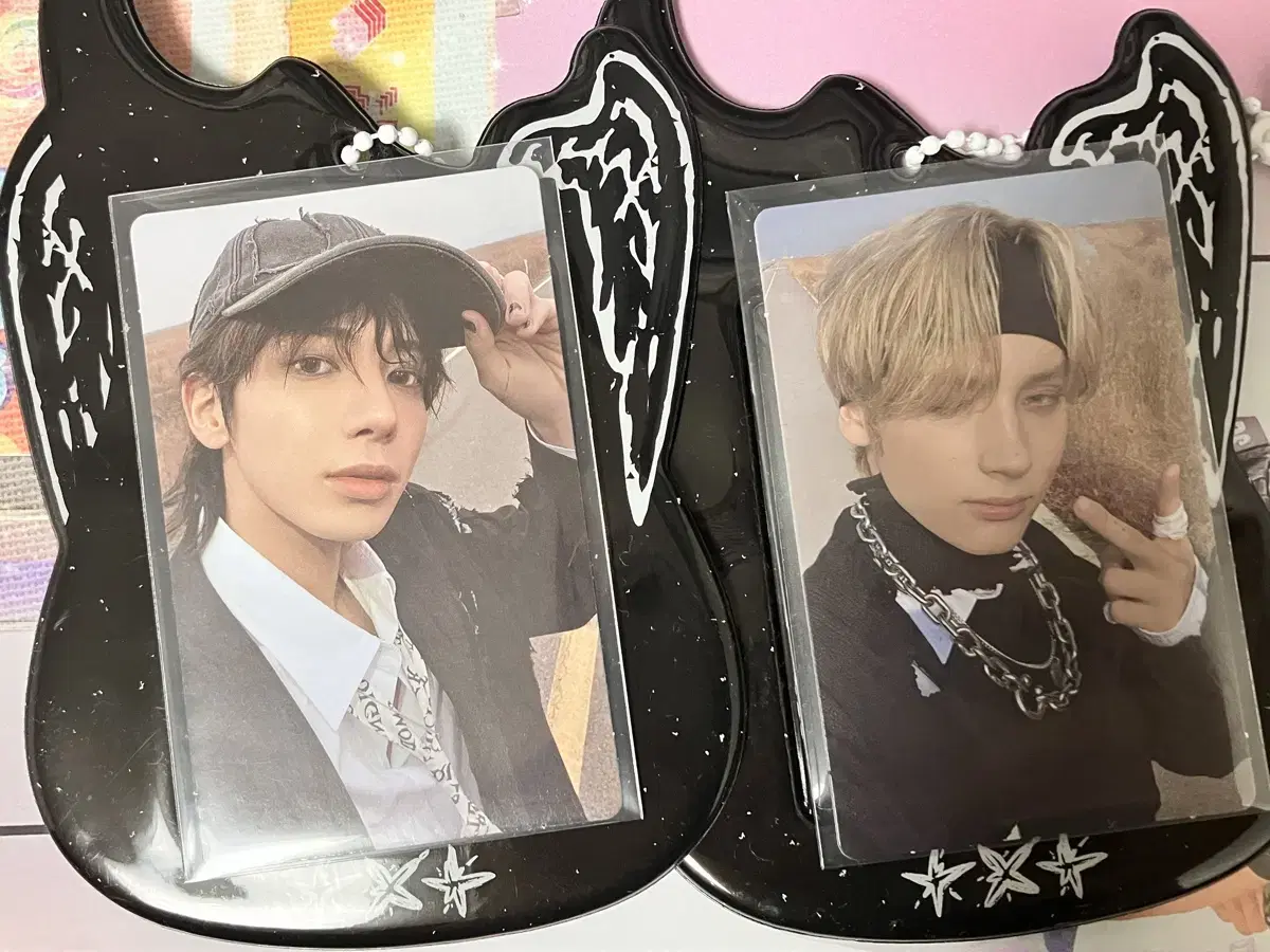 txt popup store photocard holder (with poka)