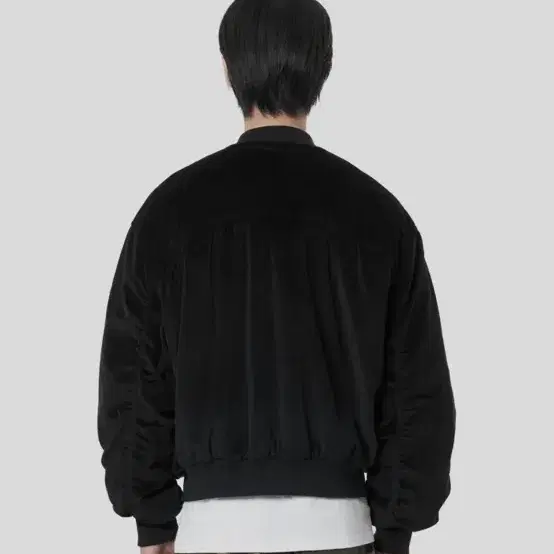 오와이 VELOUR S.L BOMBER JACKET