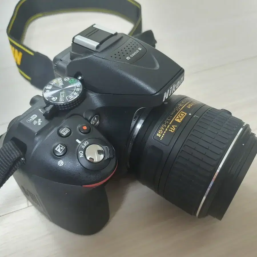 A급 니콘 DSLR 카메라 D5300 과 18-55VR 렌즈 세트