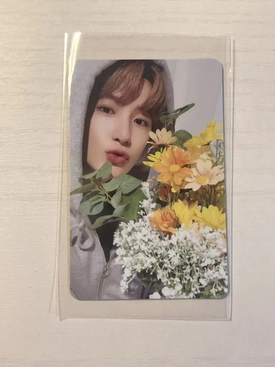 The Boyz hyunjae Bouquet photocard unreleased photocard WTS