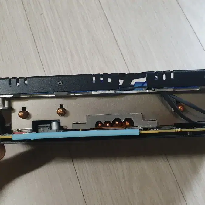 HIS Rx590 8G 팝니다.