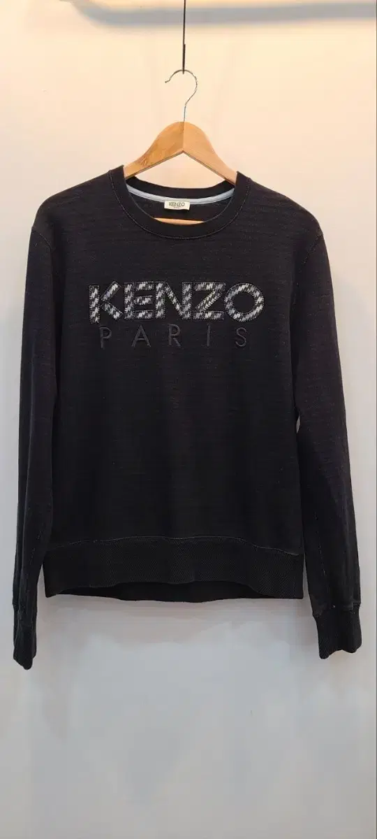 Kenzo L embroidered top with embellishments