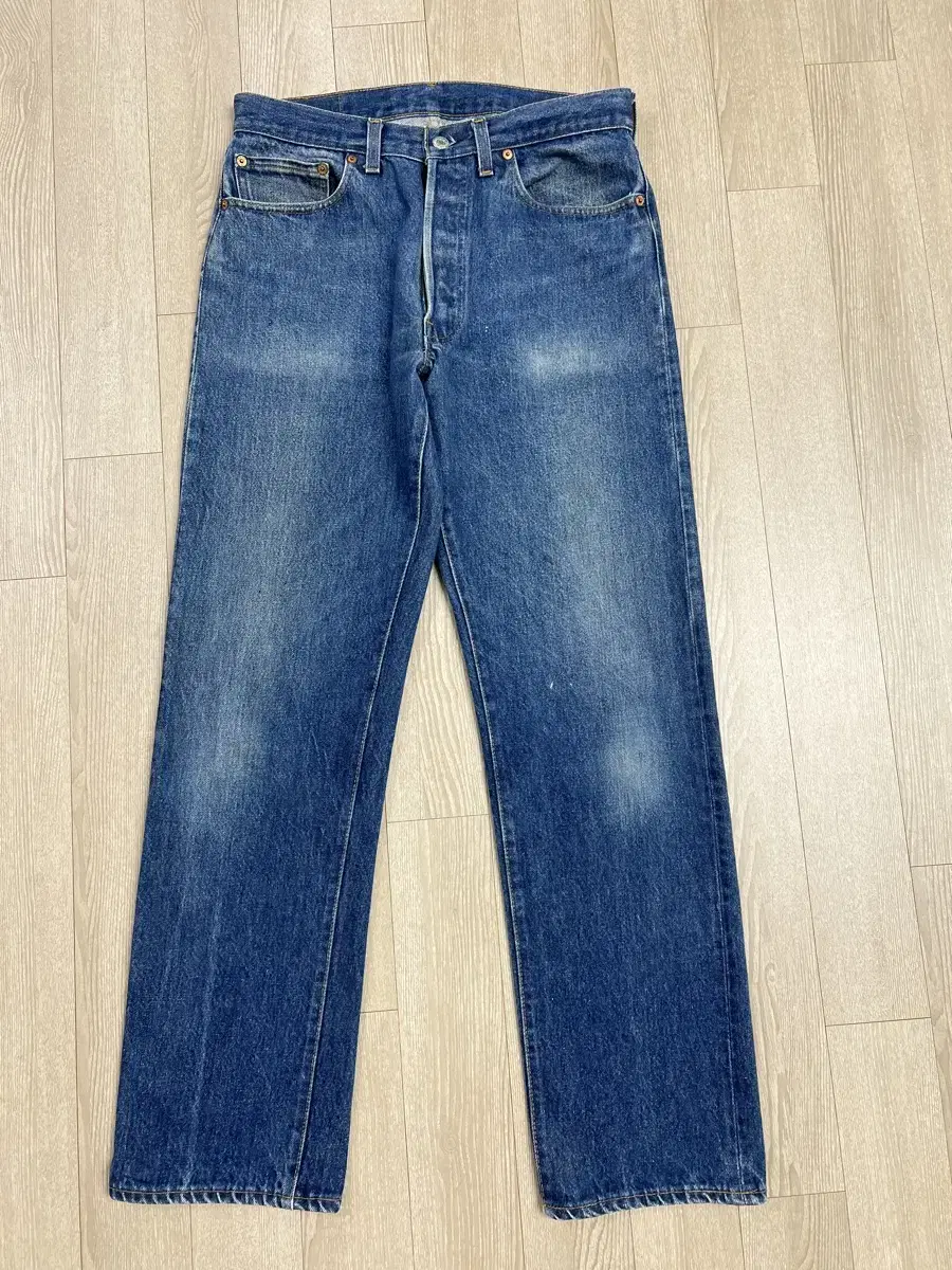 80s vintage Levi's 501 (manufactured 11/81)