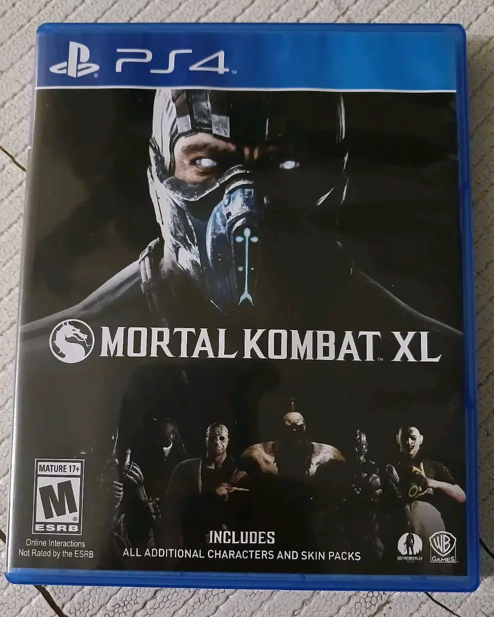 ps4 모탈컴뱃 xl 팝니다.