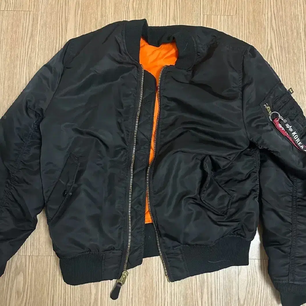 Alpha Industries MA-1 XL size