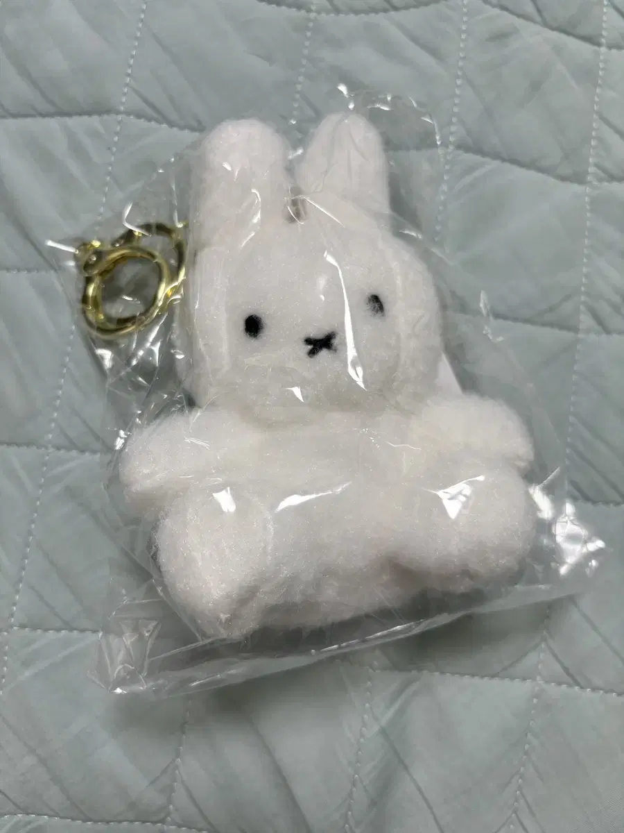 Unsealed Megabox Miffy White