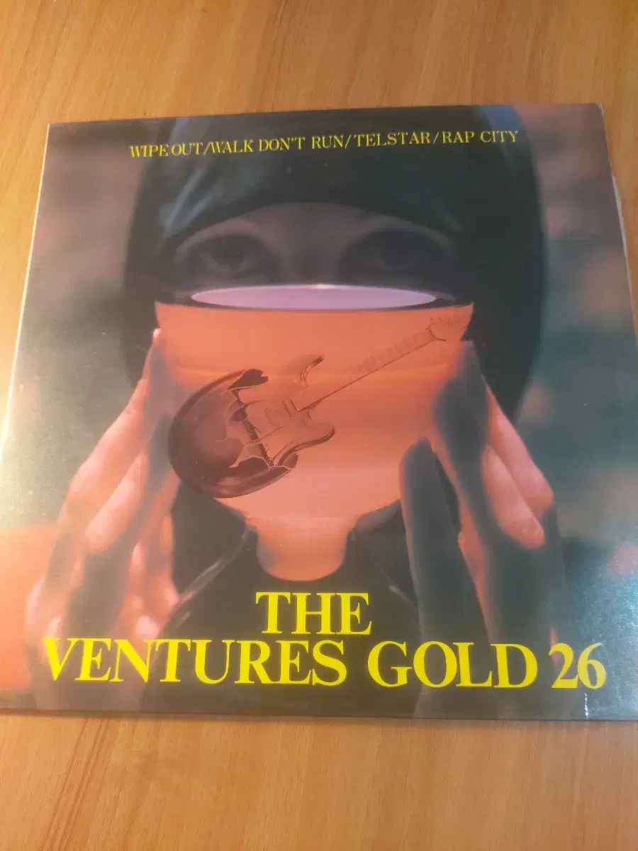 LP  THE VENTURES GOLD 26