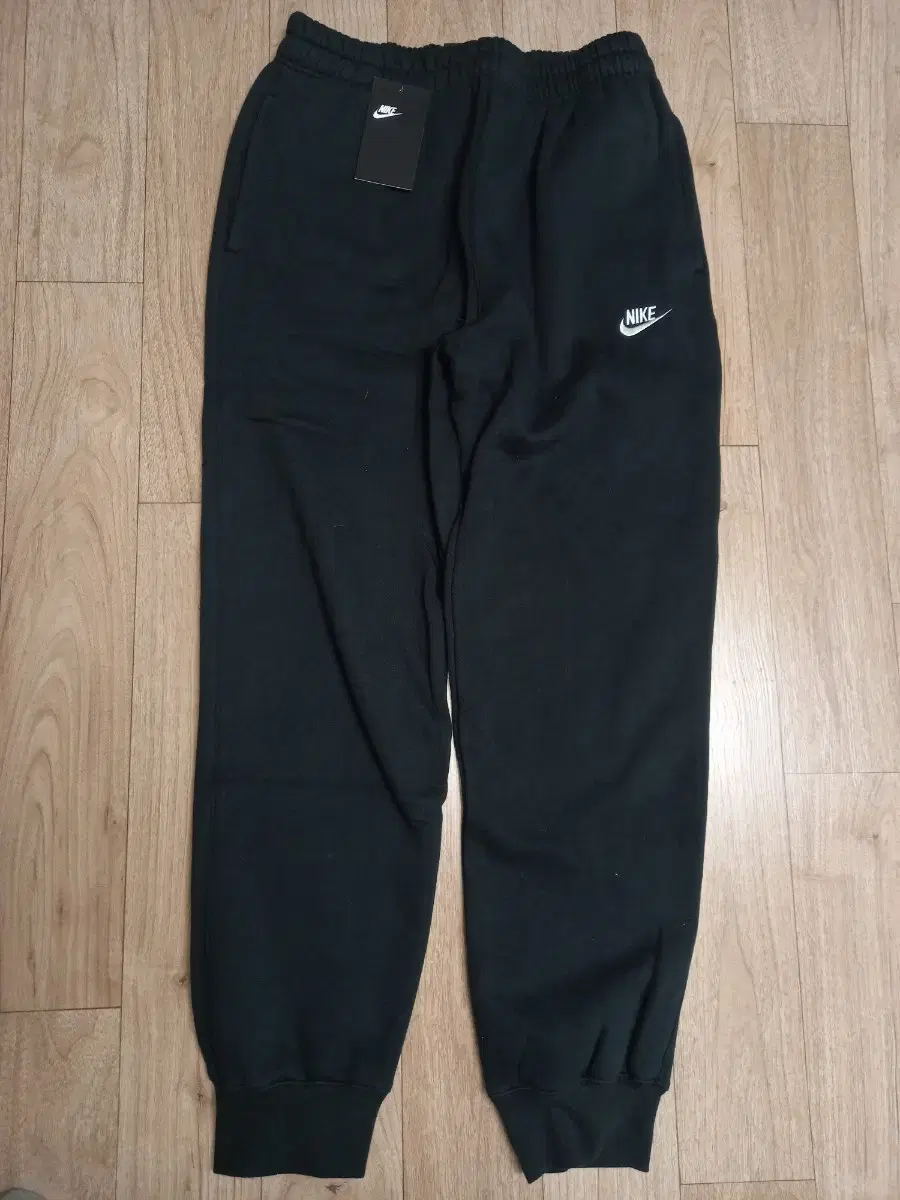 Nike thick sweatpants 34