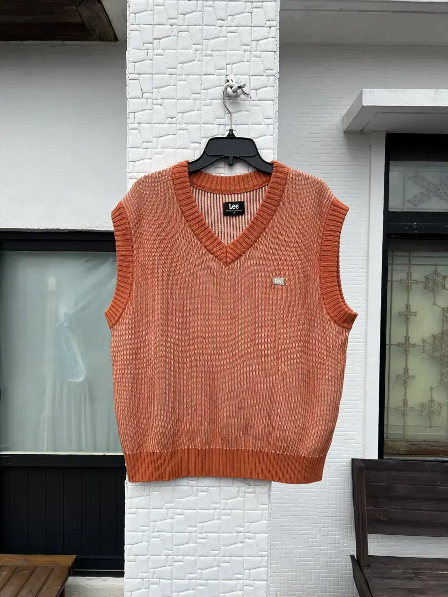 Lee knit vest