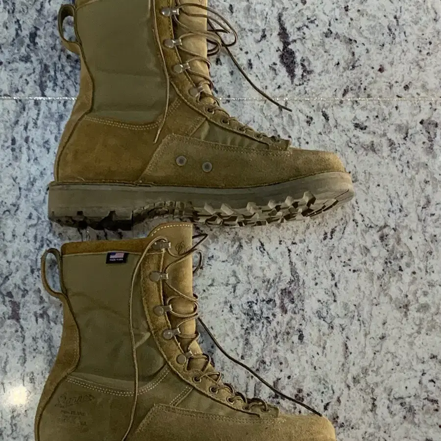 danner 대너 부츠 사막화 // US 11.5 (285~290)