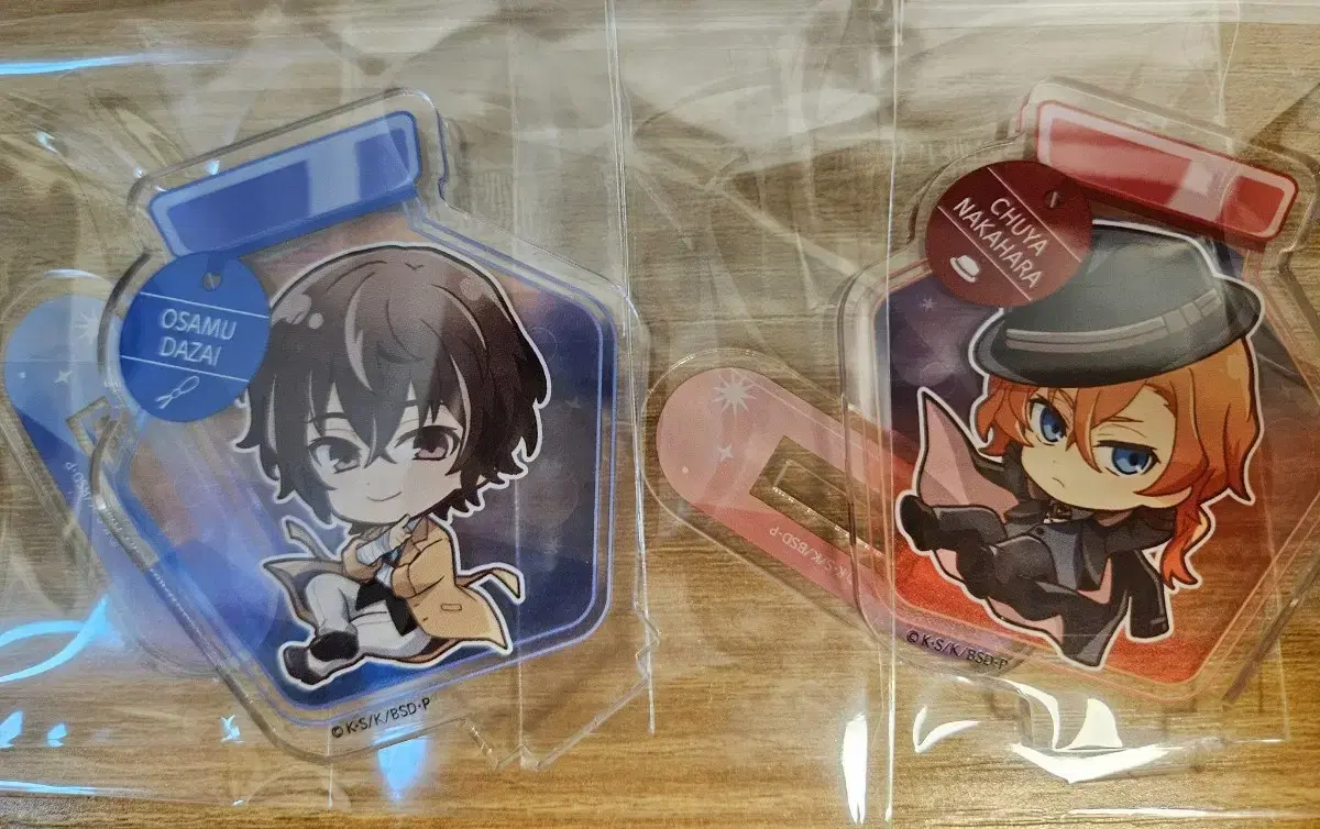 Moons Dog Dazai Chuuya Mini acrylic stand in bulk wts.