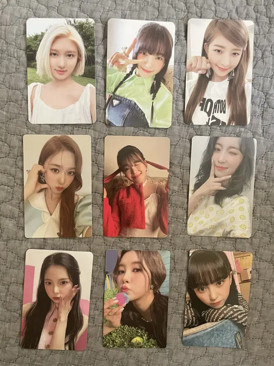 Girls' Generation photocard (ive/oh my girl, etc.)