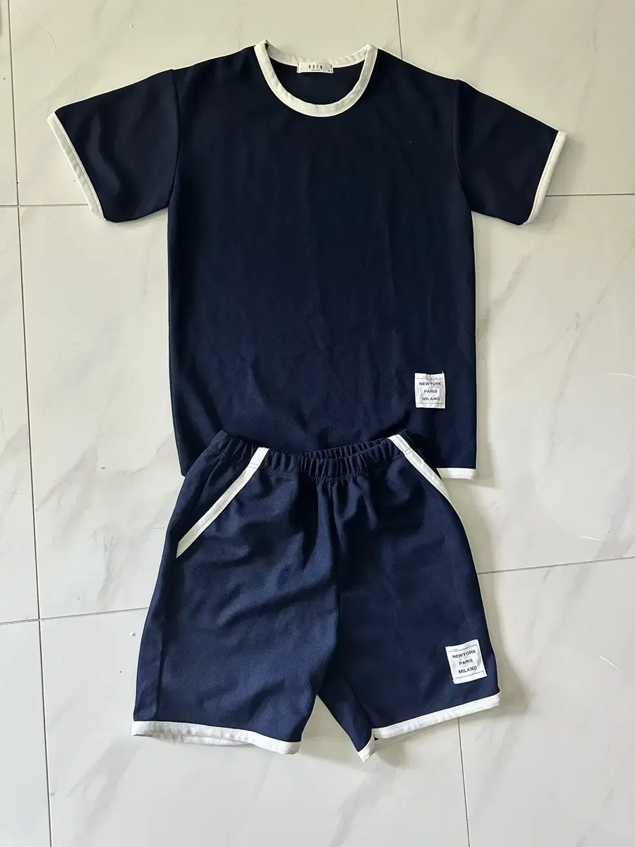 Short sleeve shorts navy training set (new)