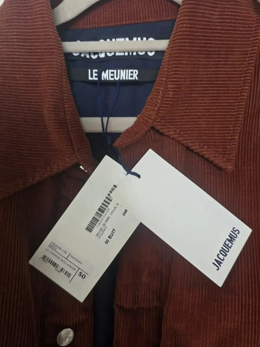 [50] JACQUEMUS Le Mignonier Blancé corduroy padded shirt