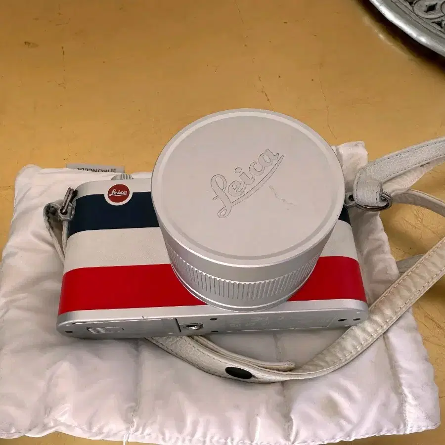 라이카x The LEICA X Edition Moncler 한정판