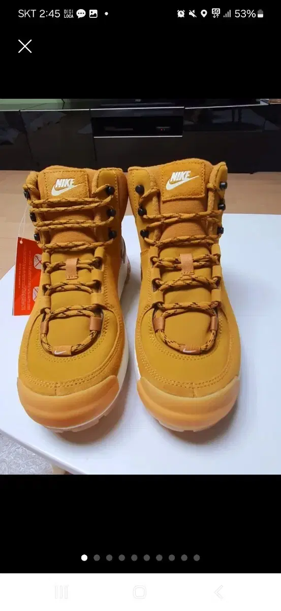 Nike Discovery sneakers, hiking boots