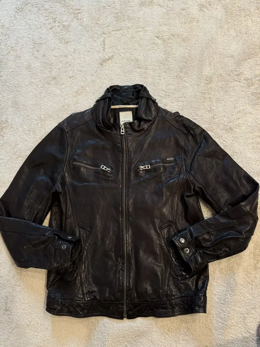 (Condition SS, in good condition) Diesel full grain leather rider leather jacket 105