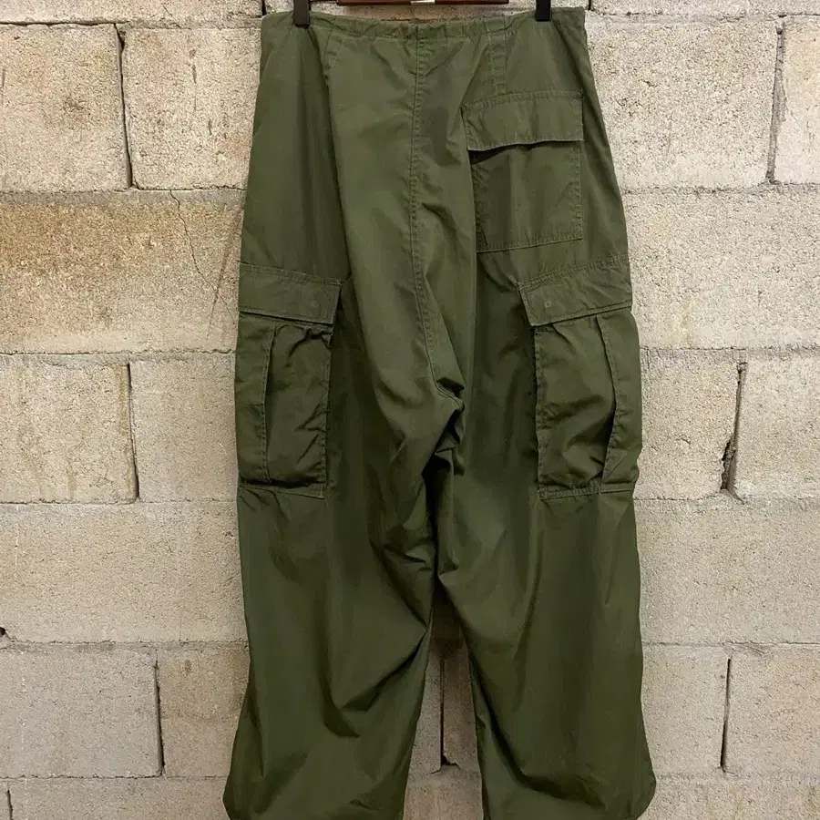 [32] U.S Army M-51 Shell Pants