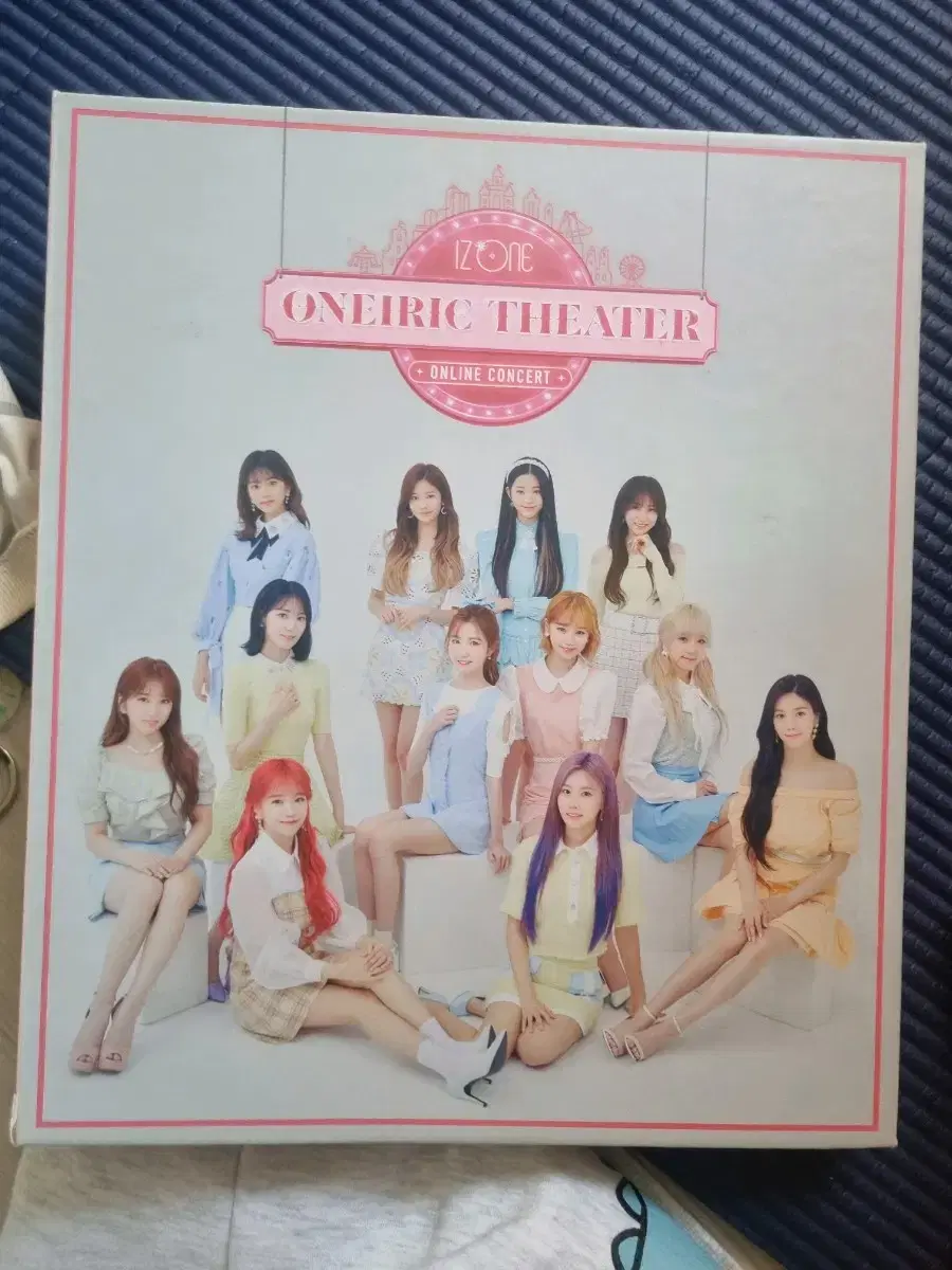 IZ*ONE Concert Mini Binder