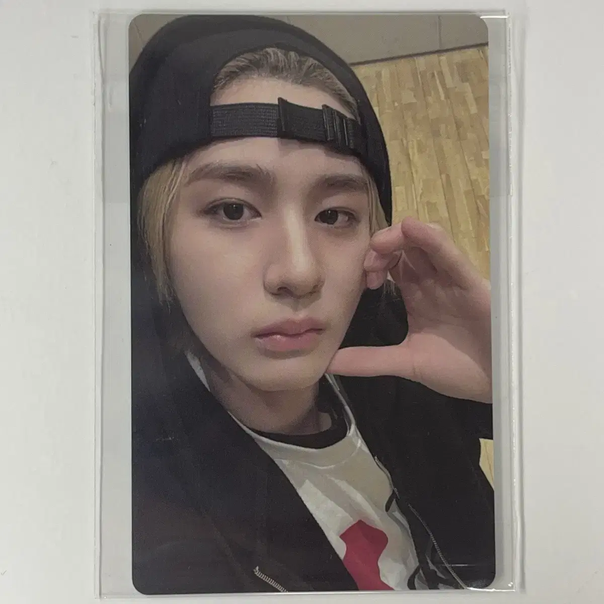 Boynextdoor 19.99 leehan special Gifts unreleased photocard WTS