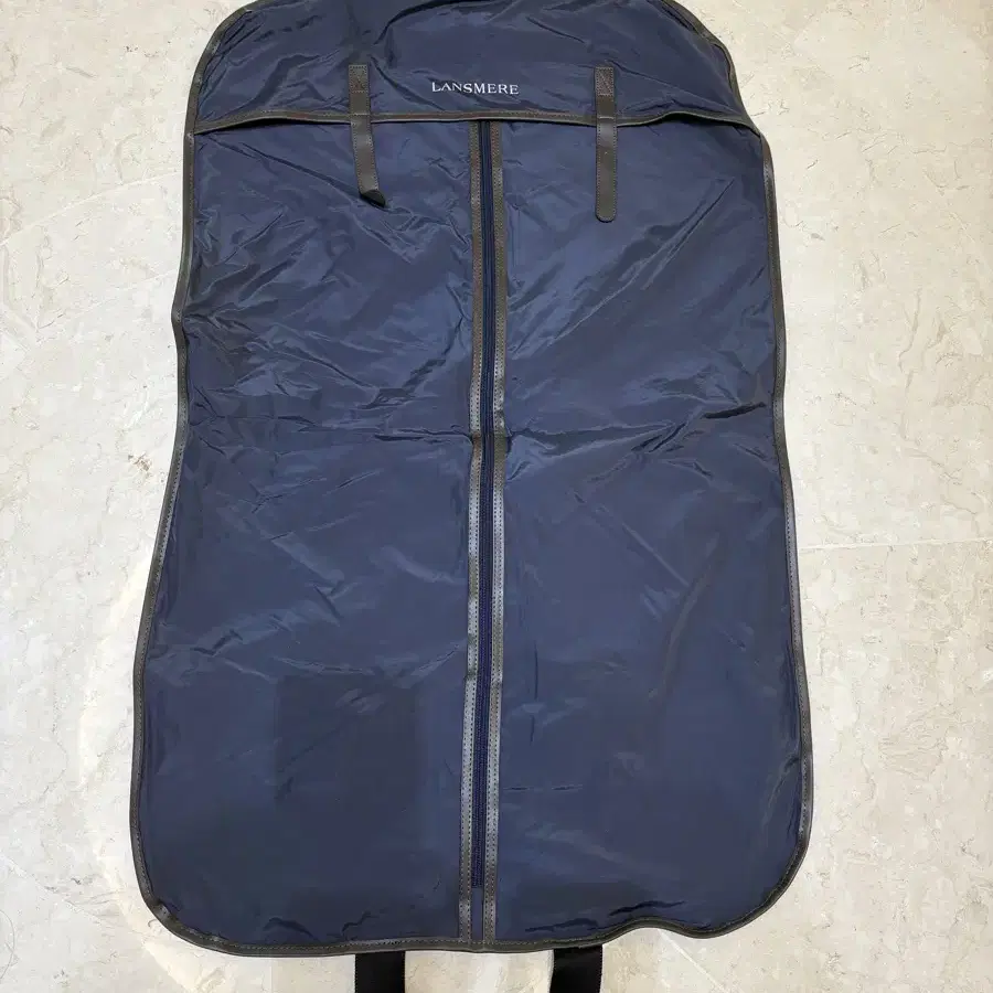 랜스미어 가멘트 백 Lansmere garment bag