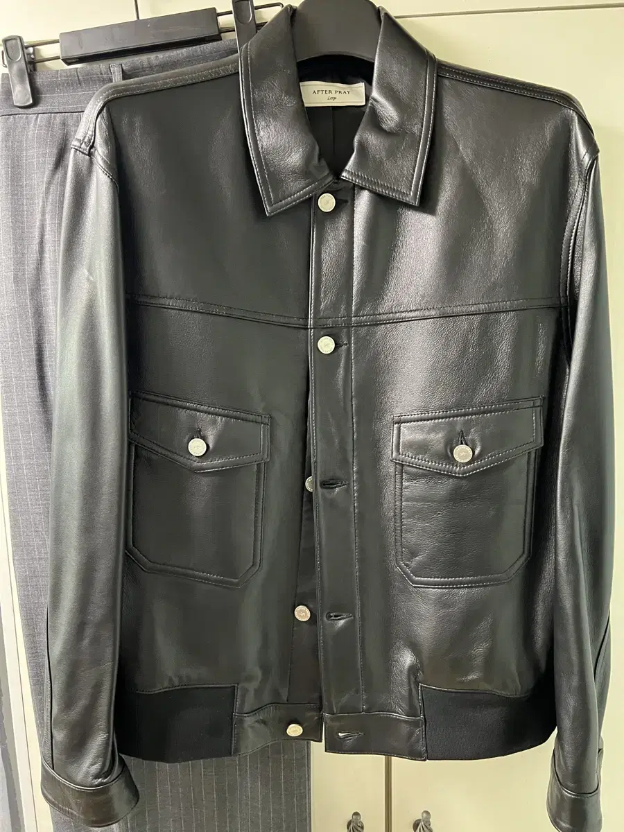 Afterpray Leather Trekker Size L