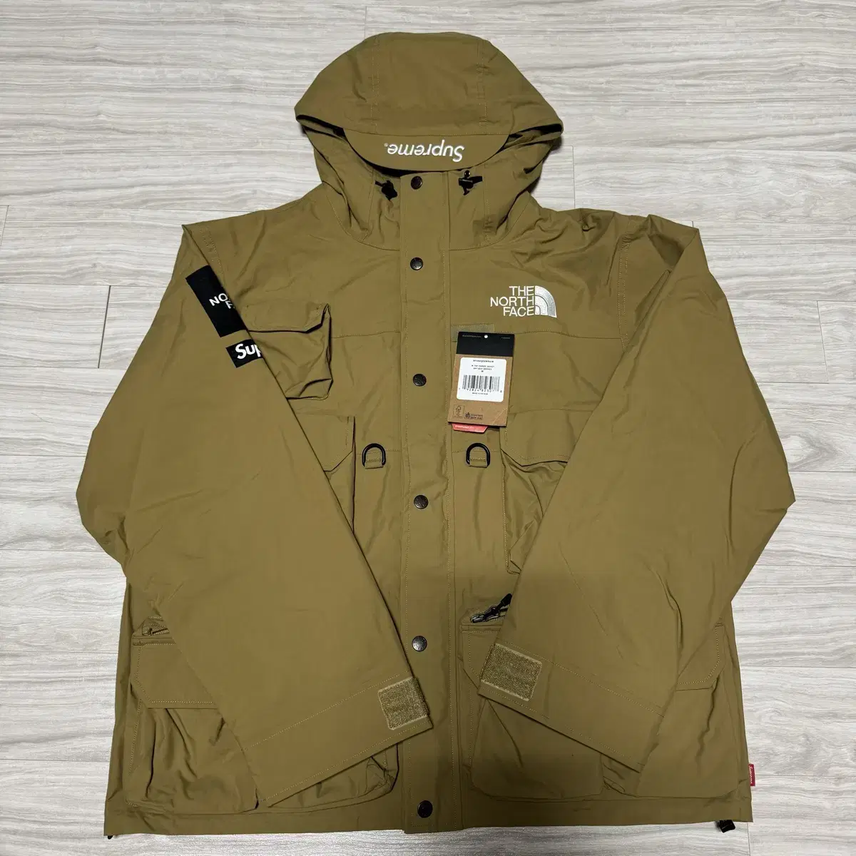 [M] Supreme The North Face Cargo Jacket Gold