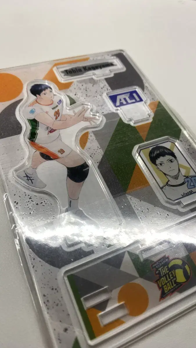 Price dropped today only haikyuu Kageyama V-League Diorama acrylic for sale