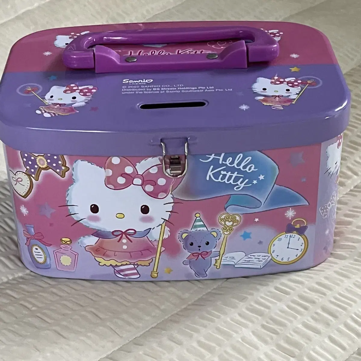 Hello Kitty Piggy Bank Organizer