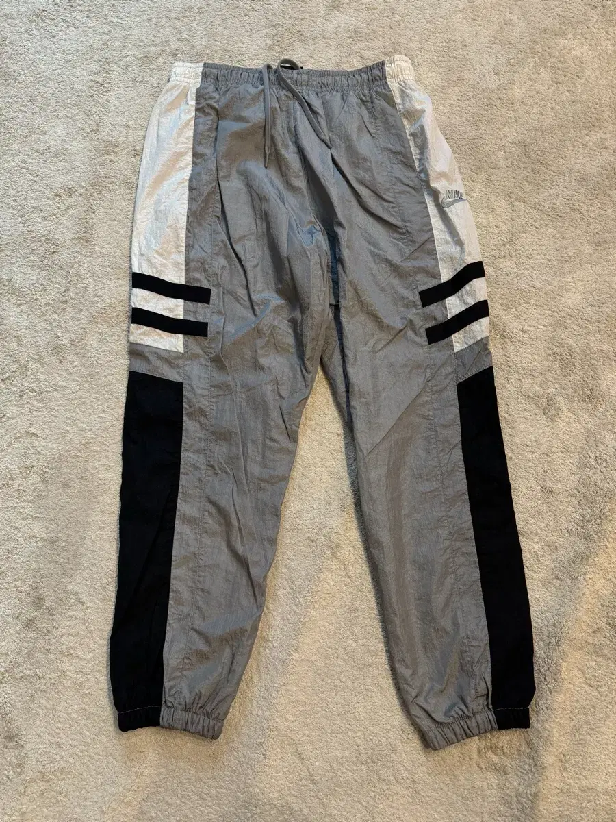 (ConditionSS,Sold12) Nike Reissue Woven Straight Leg Pants 34-36