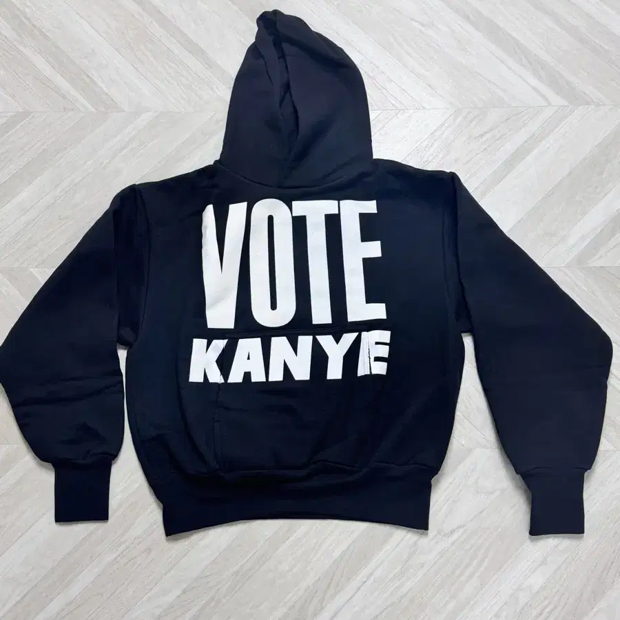 칸예  vote kanye 후드티 size M 신품