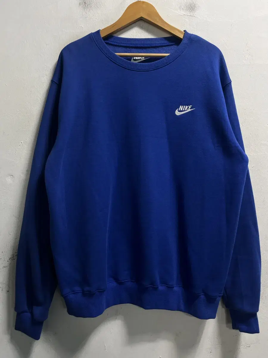 105-110 Nike Swoosh Loose Fit Brushed Sweatshirt Men's Sweatshirt Genuine