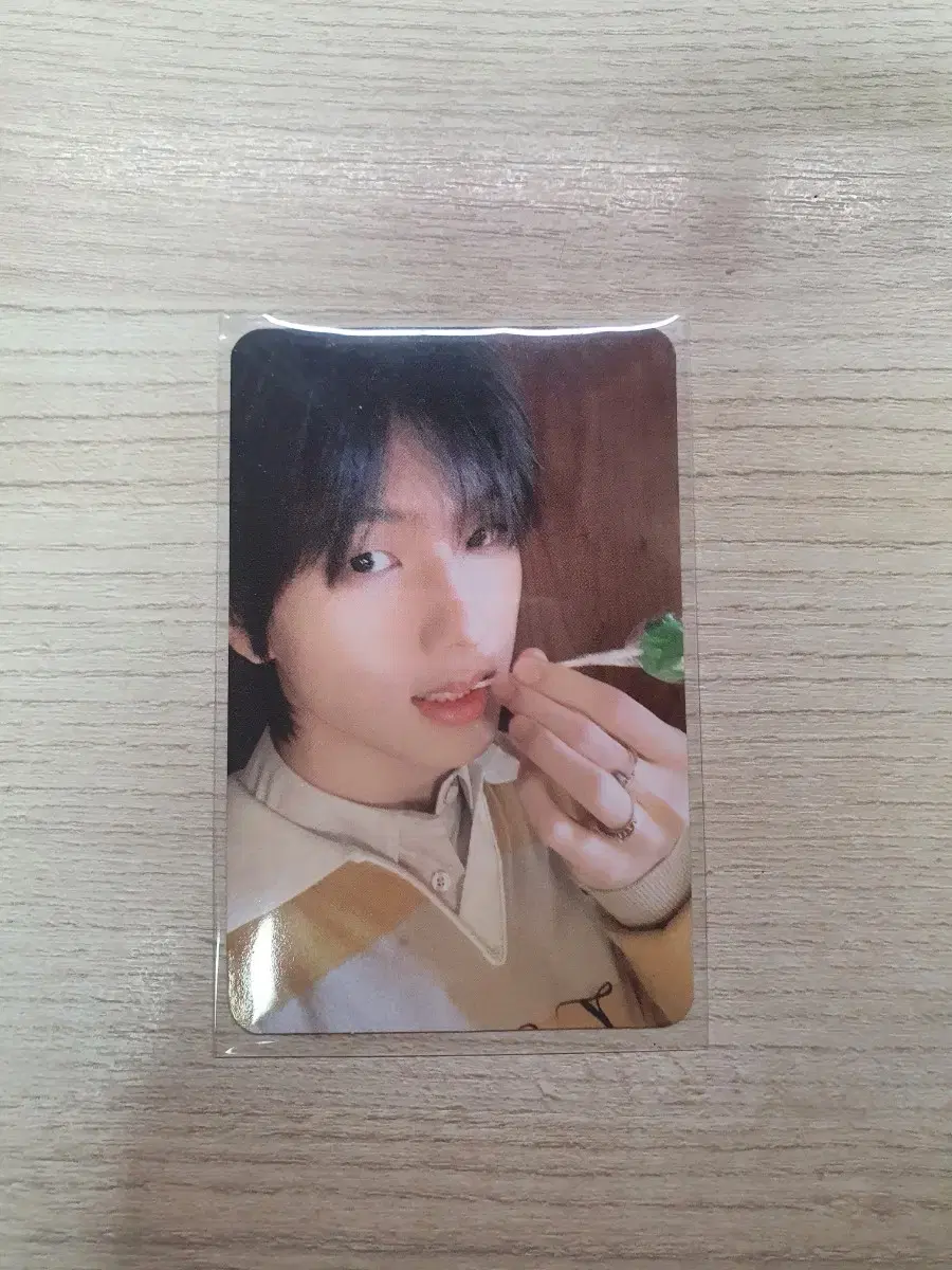 Pink Christmas jisung photocard WTS