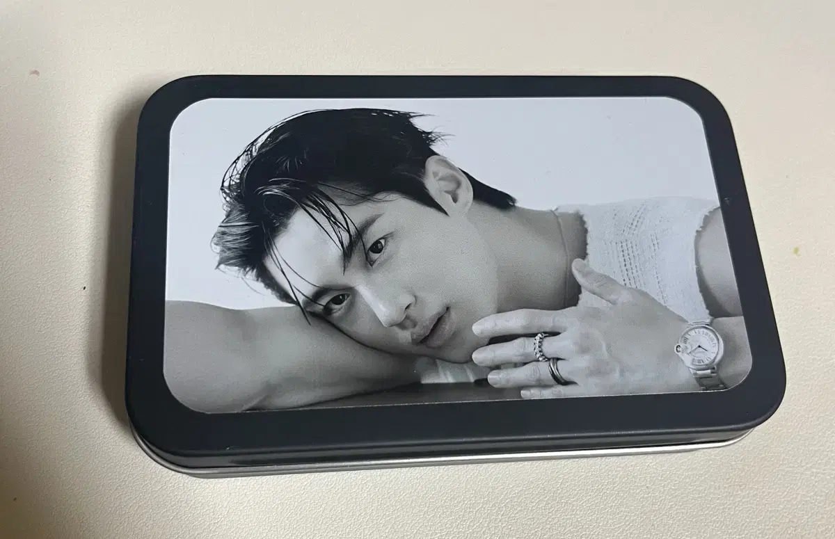 Unofficial Goods Byun Woo-seok Tin Case