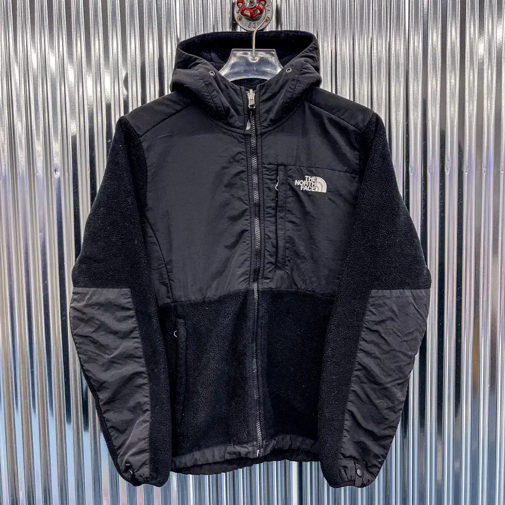 The North Face Denali Hooded Fleece Jacket (Domestic M) CE59