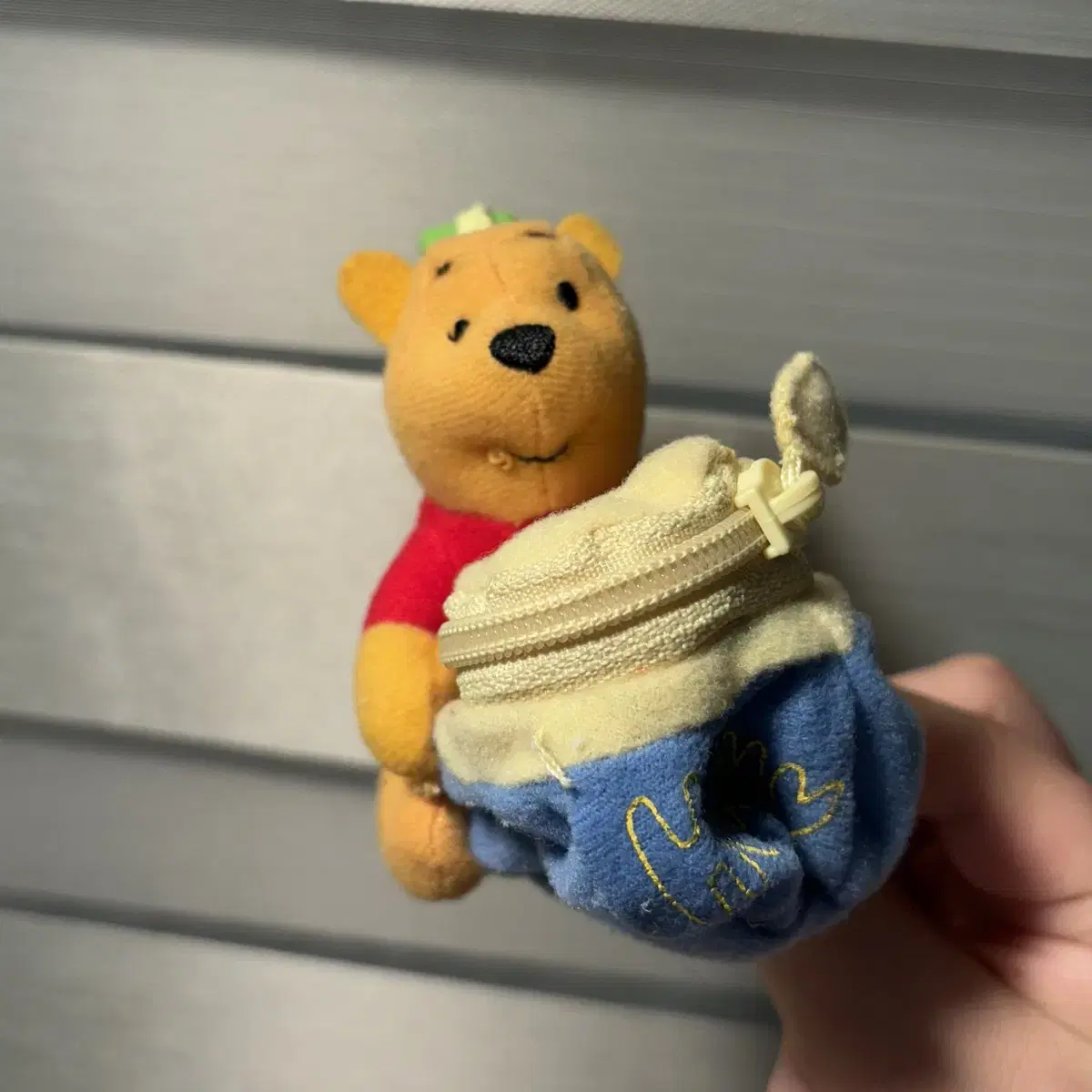 Vintage Pooh Disney keyring McToy Classics doll Pow