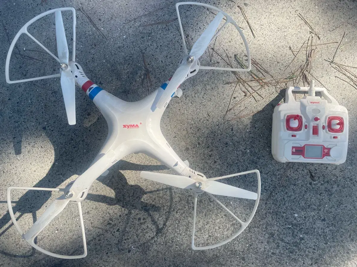 SYMA Cam Drone