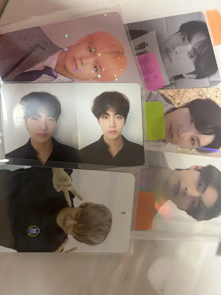 Bangtan photocard I have six sets for sale. It's a distribution.