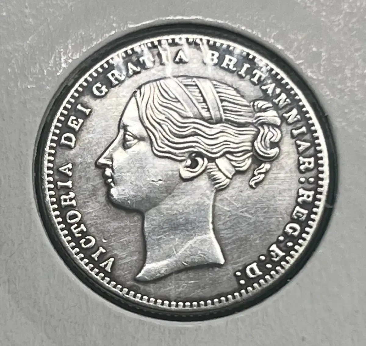 1844년 빅토리아여왕 one shilling 은화