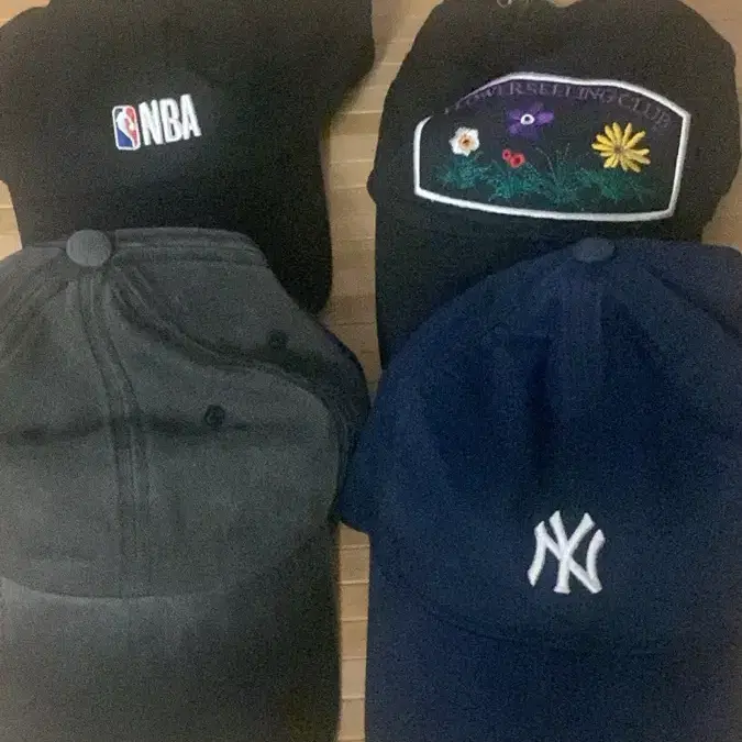 볼캡 모음 1. 에씰미 /2.mlb /3. nba /4.더콜디스트