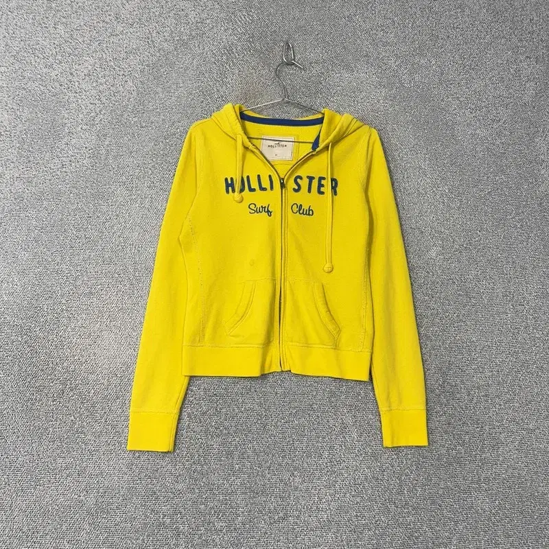 Hollister Embroidered Yel Hoodie Zip-up M