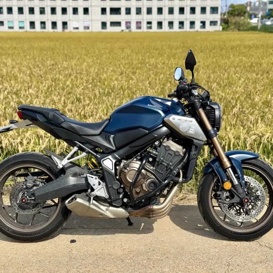 21년식 CB650R 맷 블루 18,842km