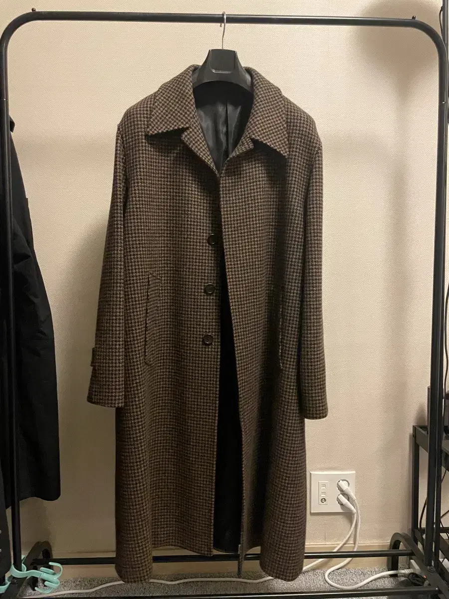 MNGU Check Coat