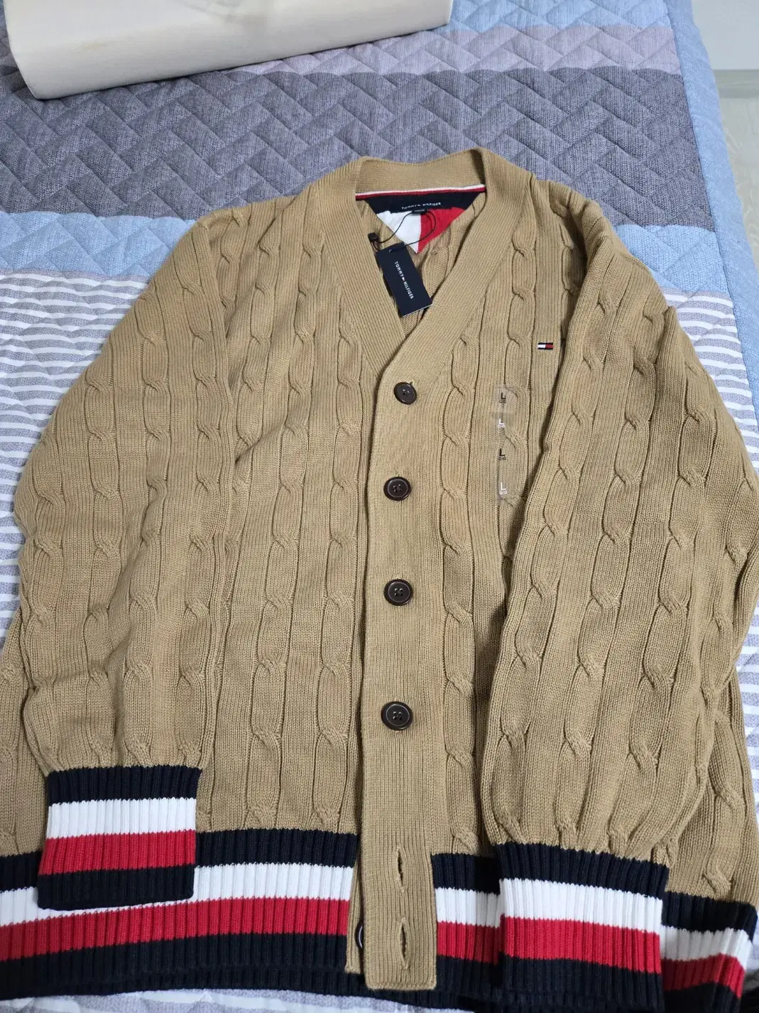 [L] Tommy Hilfiger V-neck cardigan in brown